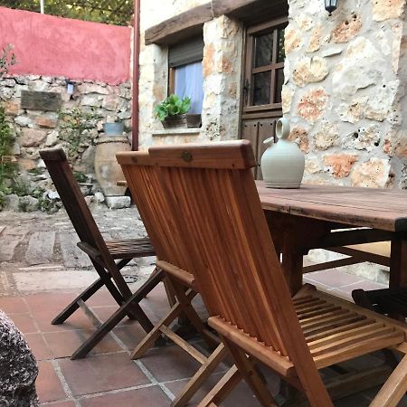 Hostal La Noguera de Socasa Romancos Exterior foto